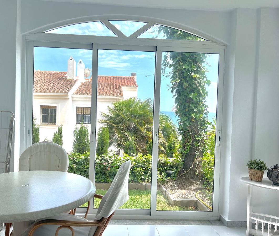 Fabulous Vacation In A 2 Bedroom Townhouse With 2 Terraces Overlooking The Sea, Suitable For 6 People 3 Swimming Pools Tennis And 200 Mts From The Sea El Faro Kültér fotó
