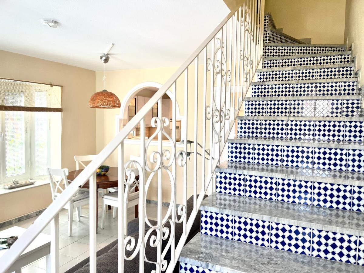 Fabulous Vacation In A 2 Bedroom Townhouse With 2 Terraces Overlooking The Sea, Suitable For 6 People 3 Swimming Pools Tennis And 200 Mts From The Sea El Faro Kültér fotó