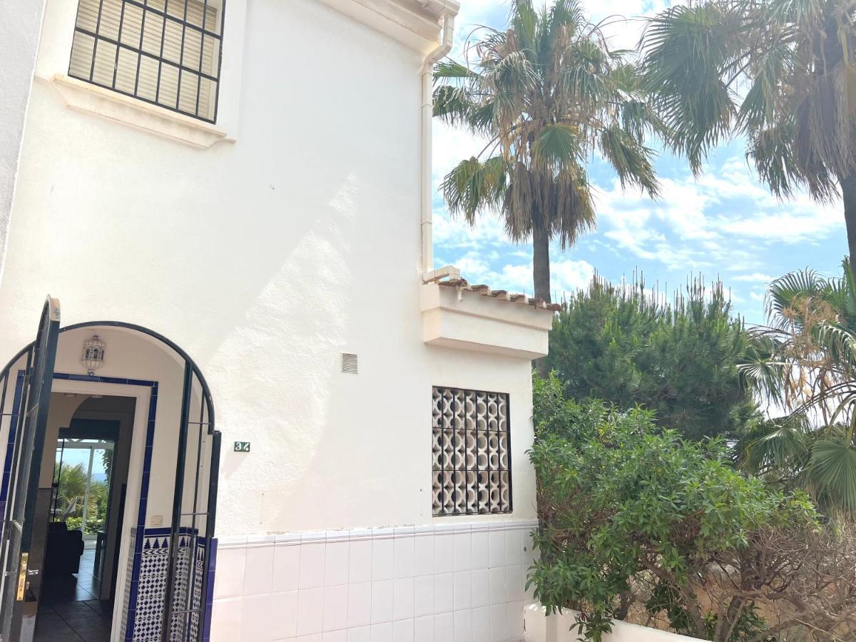 Fabulous Vacation In A 2 Bedroom Townhouse With 2 Terraces Overlooking The Sea, Suitable For 6 People 3 Swimming Pools Tennis And 200 Mts From The Sea El Faro Kültér fotó