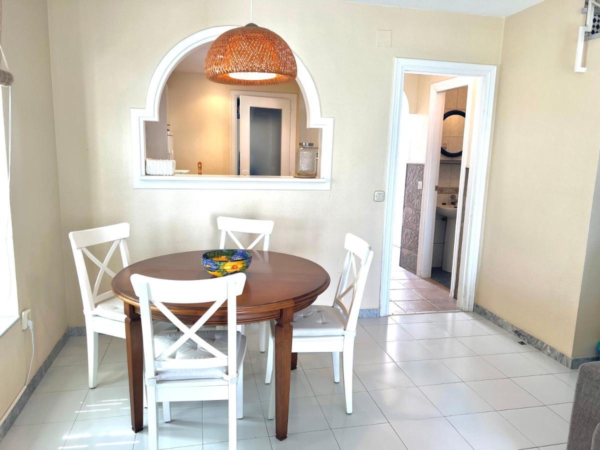Fabulous Vacation In A 2 Bedroom Townhouse With 2 Terraces Overlooking The Sea, Suitable For 6 People 3 Swimming Pools Tennis And 200 Mts From The Sea El Faro Kültér fotó