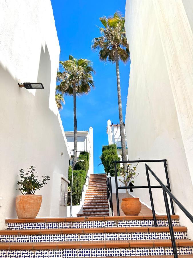Fabulous Vacation In A 2 Bedroom Townhouse With 2 Terraces Overlooking The Sea, Suitable For 6 People 3 Swimming Pools Tennis And 200 Mts From The Sea El Faro Kültér fotó