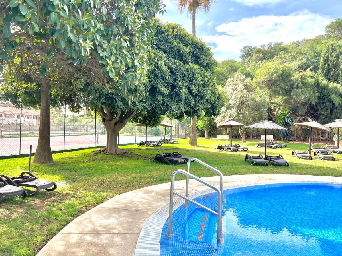 Fabulous Vacation In A 2 Bedroom Townhouse With 2 Terraces Overlooking The Sea, Suitable For 6 People 3 Swimming Pools Tennis And 200 Mts From The Sea El Faro Kültér fotó