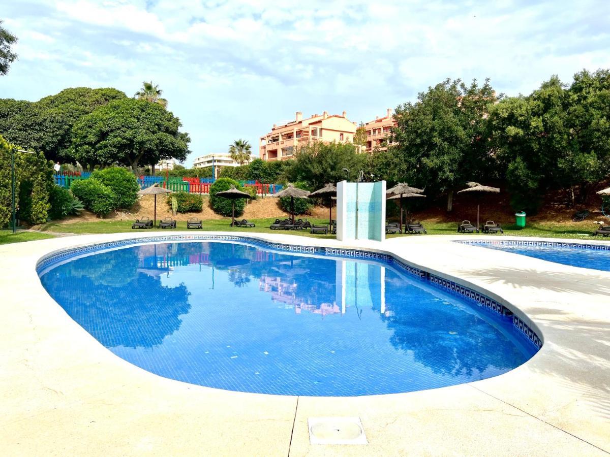 Fabulous Vacation In A 2 Bedroom Townhouse With 2 Terraces Overlooking The Sea, Suitable For 6 People 3 Swimming Pools Tennis And 200 Mts From The Sea El Faro Kültér fotó